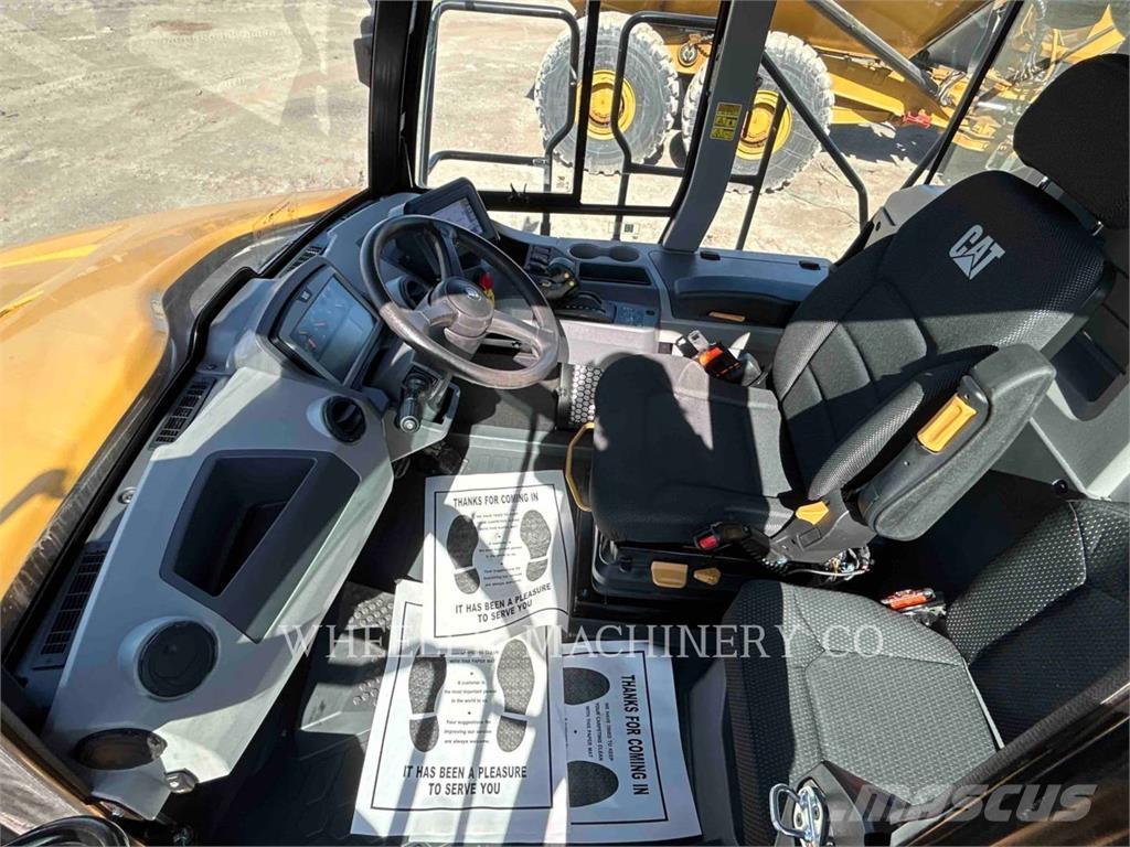 CAT 725 Transportoare articulate