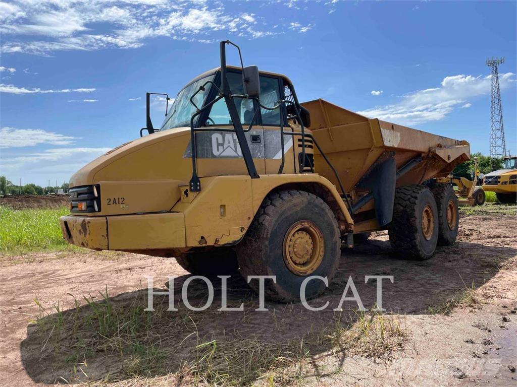 CAT 725 Transportoare articulate