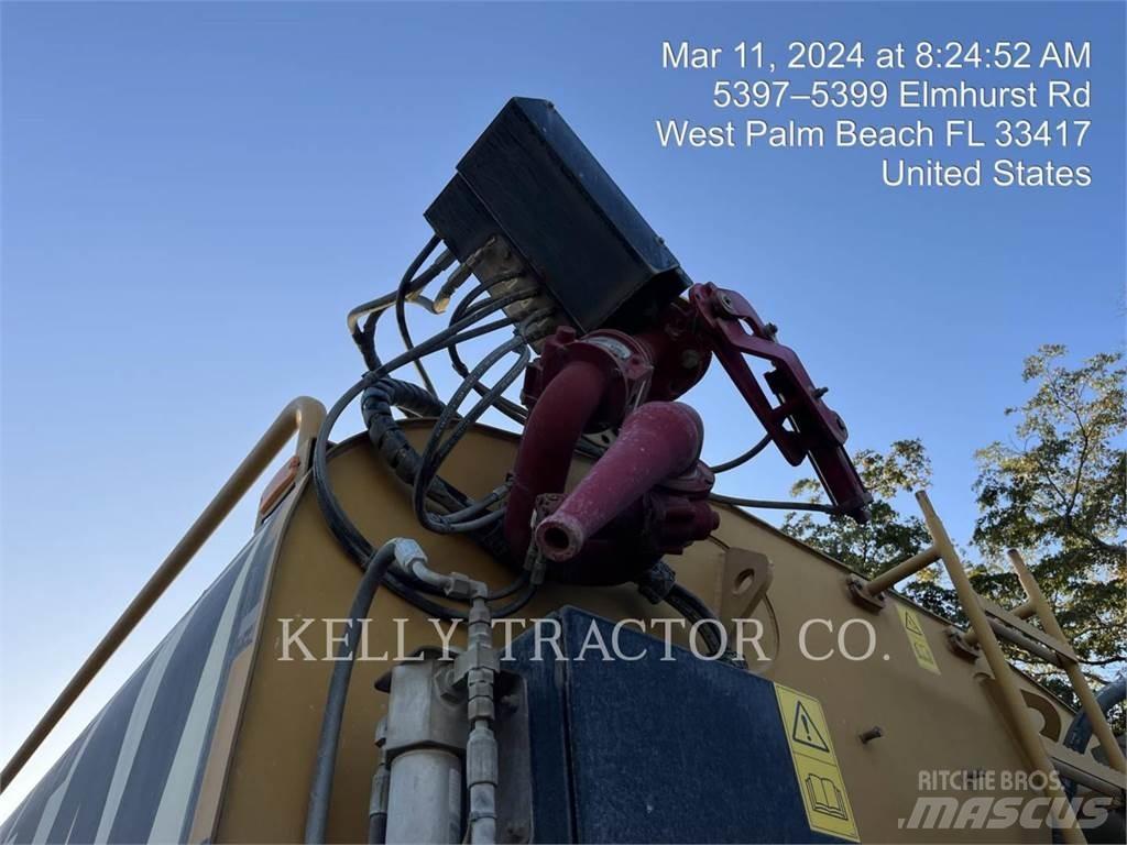 CAT 725 Transportoare articulate