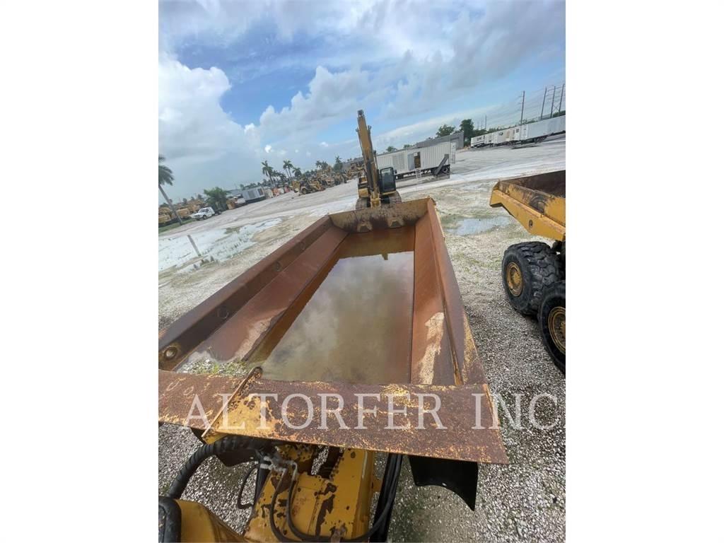 CAT 725C2 Transportoare articulate