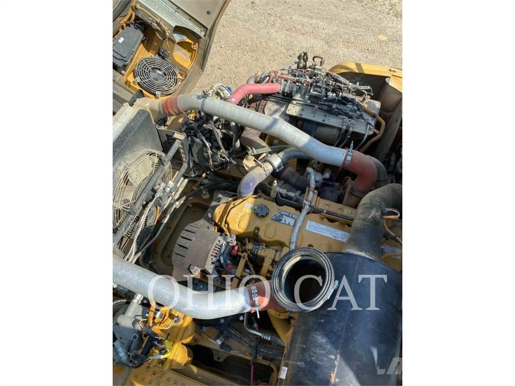 CAT 725C2 Transportoare articulate