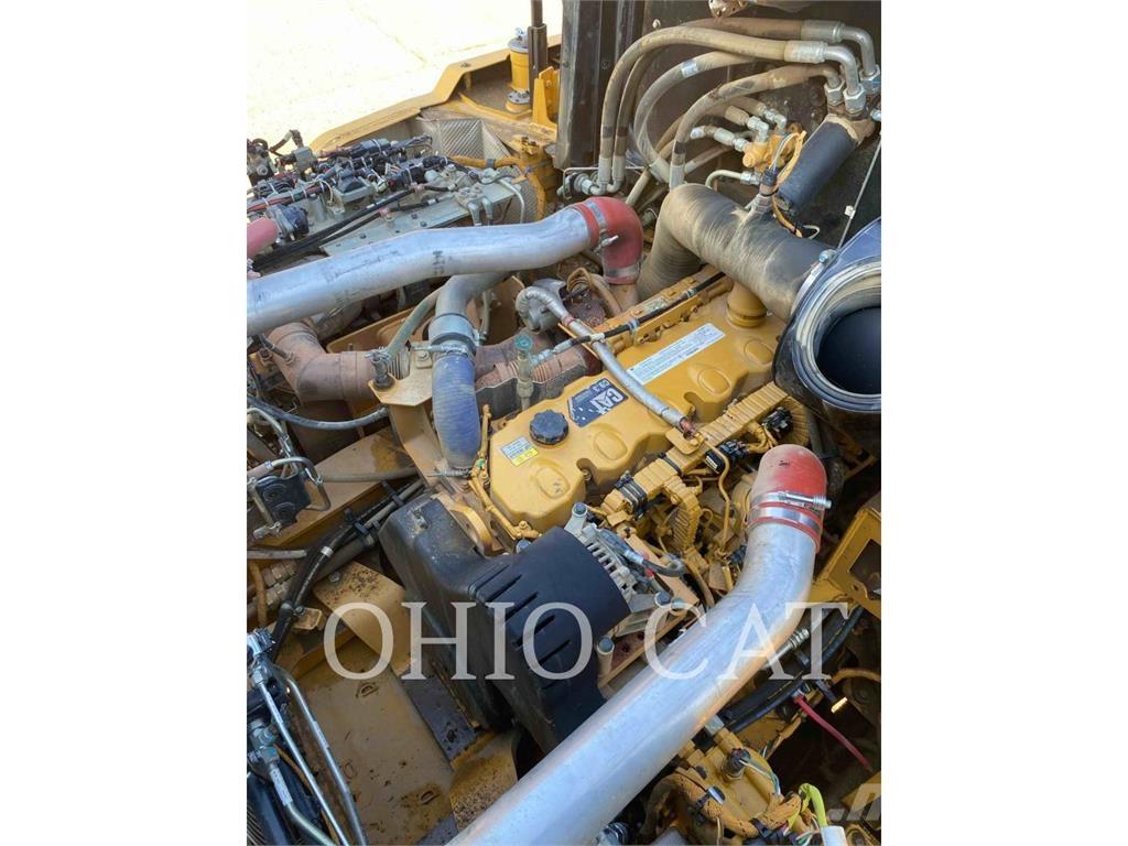 CAT 725C2 Transportoare articulate