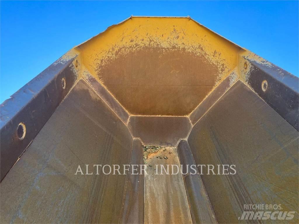 CAT 730 Transportoare articulate