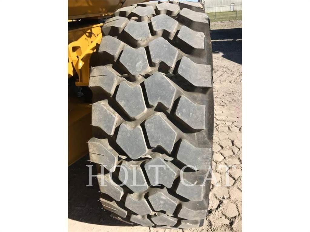 CAT 730 Transportoare articulate