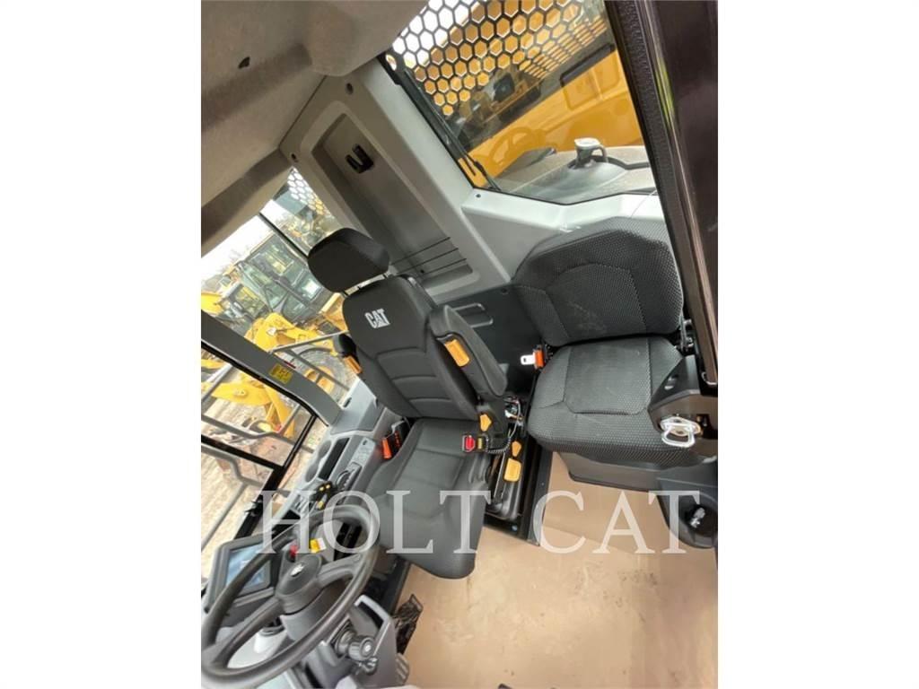 CAT 730 Transportoare articulate