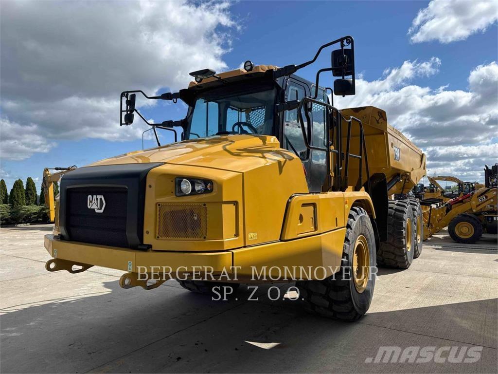 CAT 730 Transportoare articulate