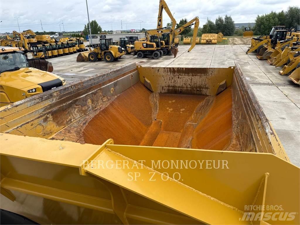 CAT 730 Transportoare articulate