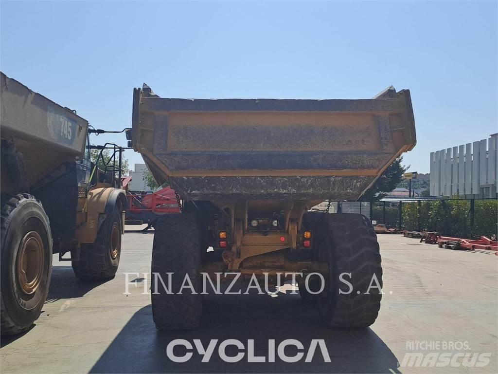 CAT 730 Transportoare articulate