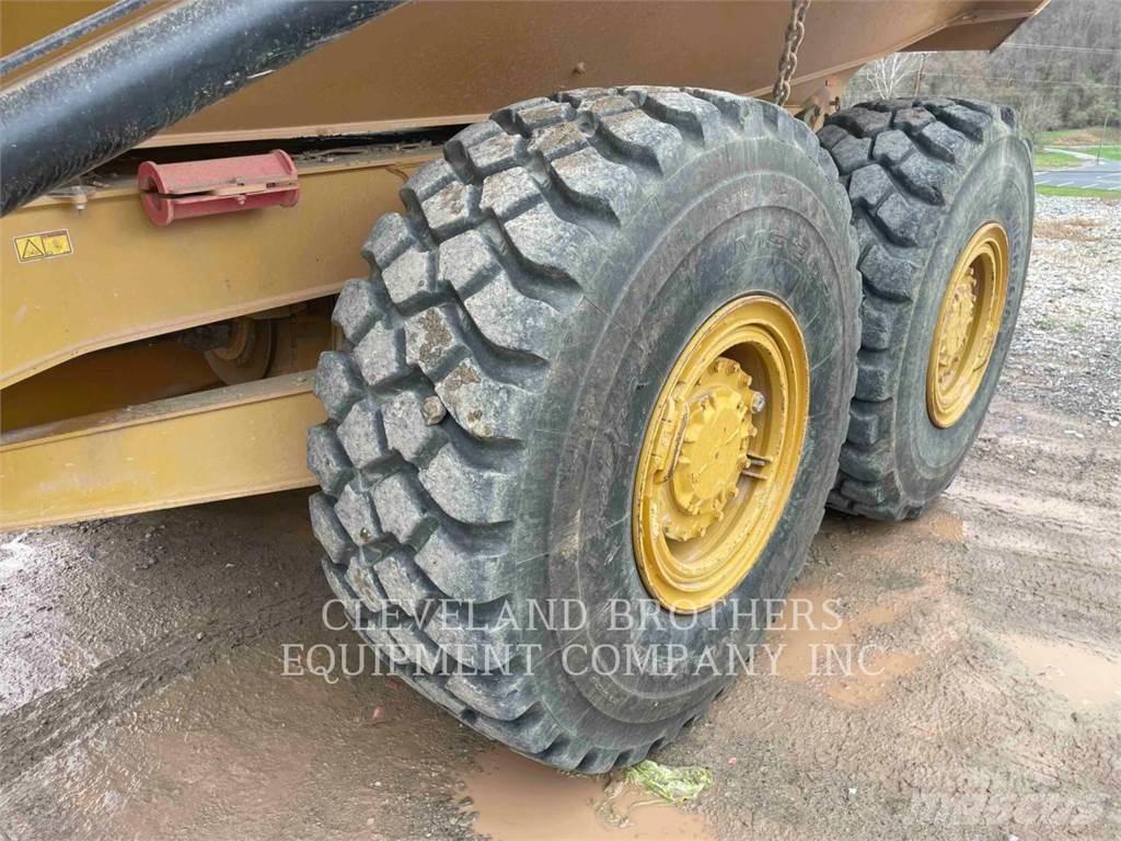 CAT 730-04 Transportoare articulate