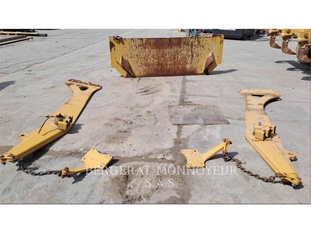 CAT 730/PORTE/3T3 Utilaje construcții - Altele
