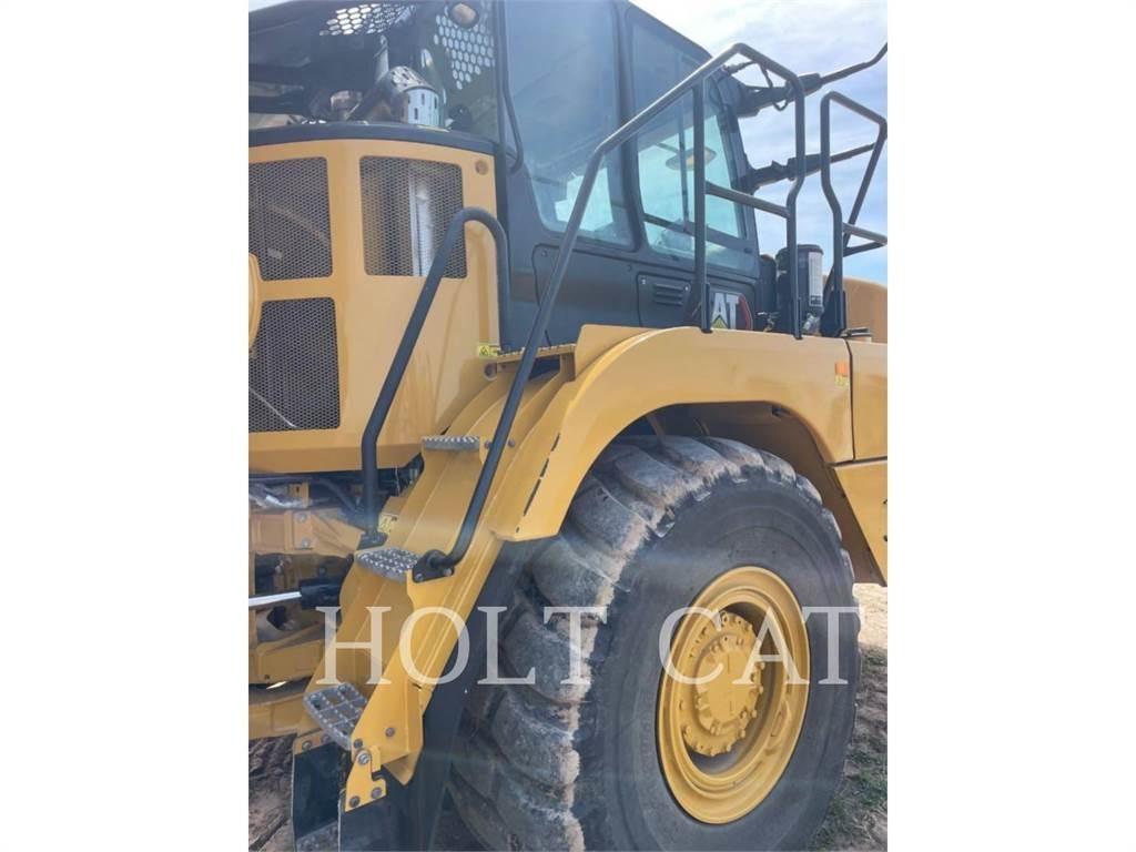 CAT 735 Transportoare articulate