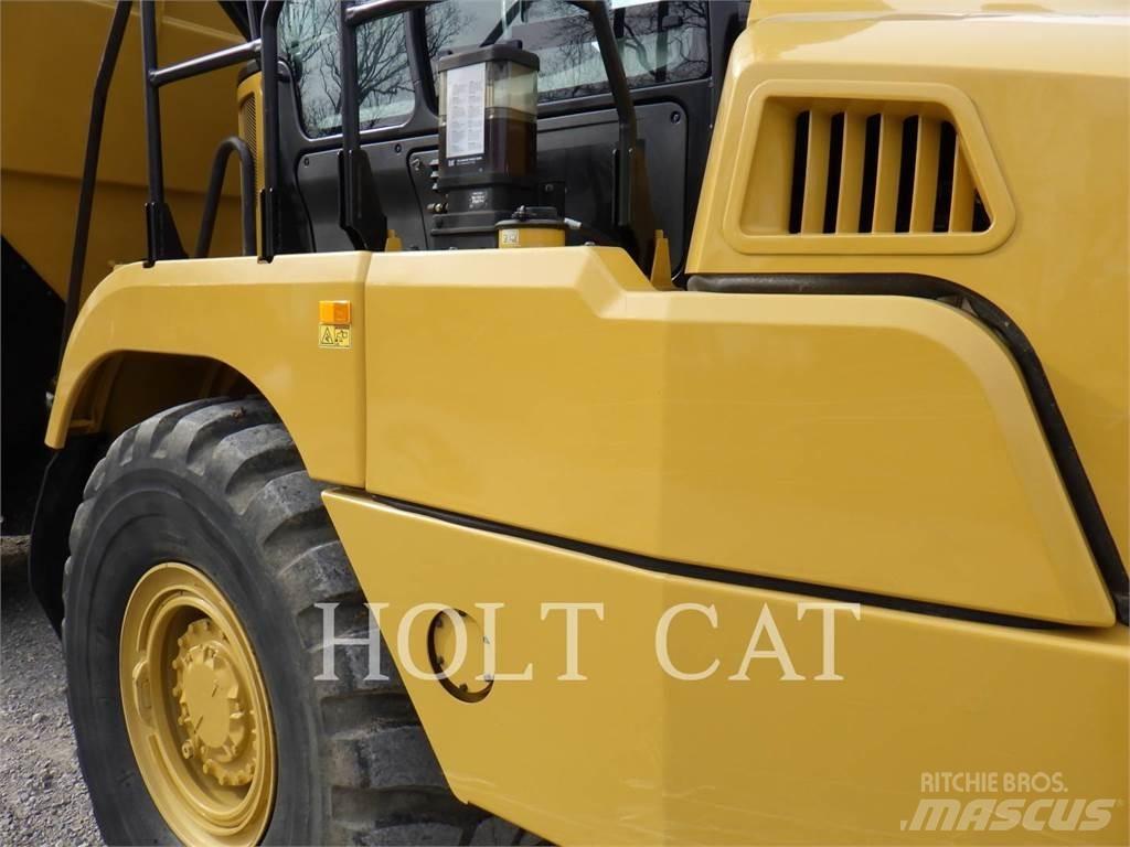 CAT 735 Transportoare articulate