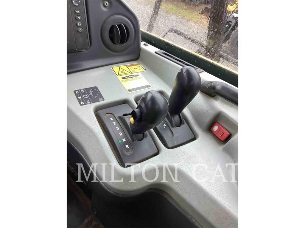 CAT 735C Transportoare articulate
