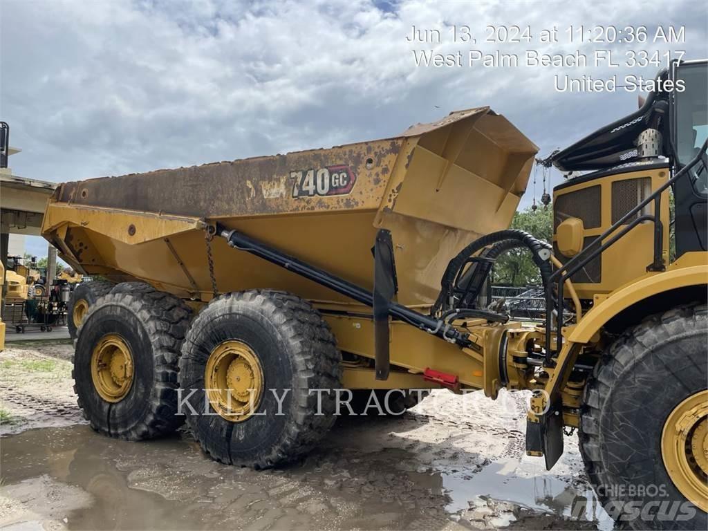 CAT 740 Transportoare articulate