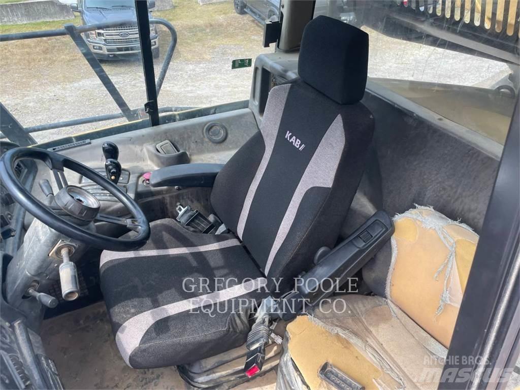 CAT 740 Transportoare articulate