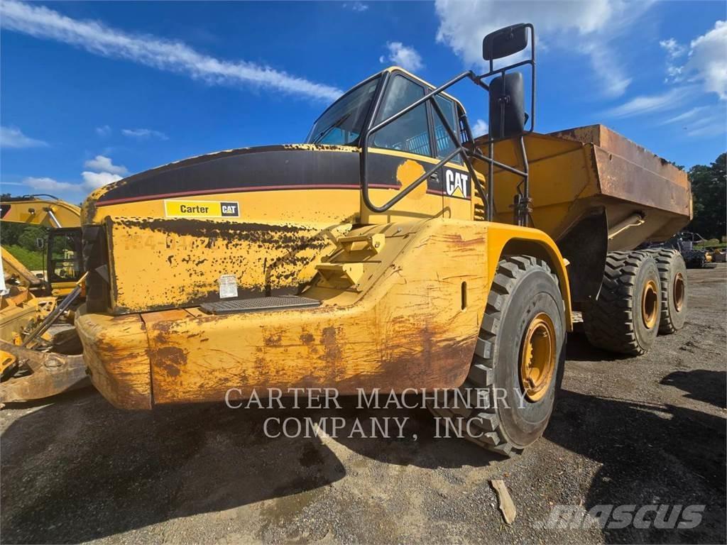 CAT 740 Transportoare articulate