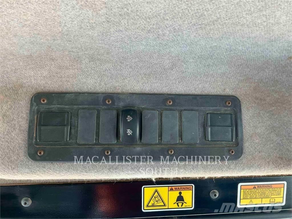 CAT 740B Transportoare articulate