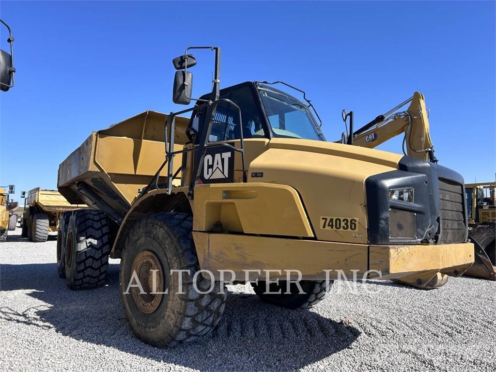 CAT 740B Transportoare articulate