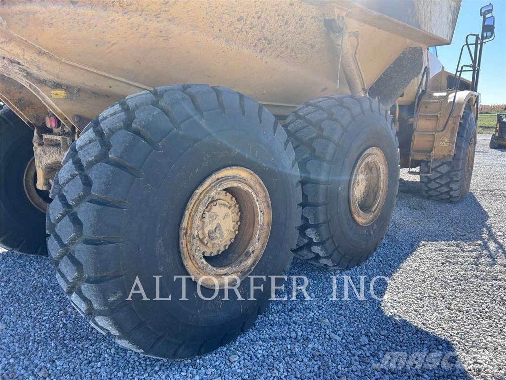 CAT 740B Transportoare articulate