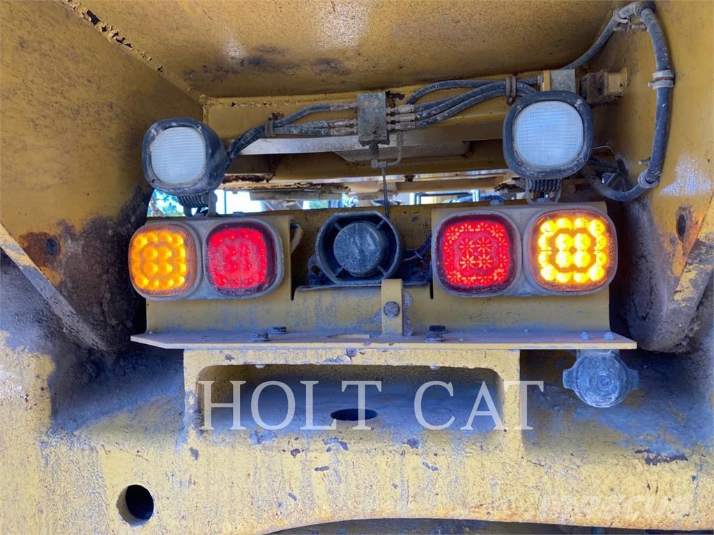 CAT 740B Transportoare articulate