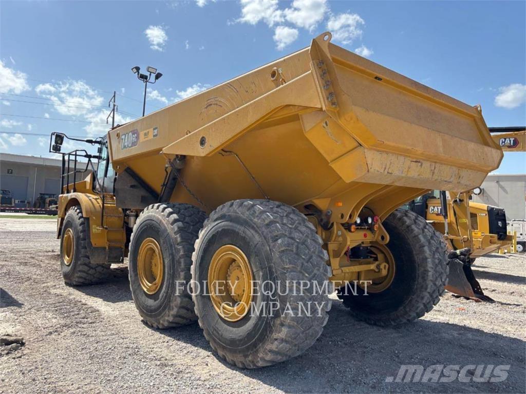 CAT 740GC-04 Transportoare articulate