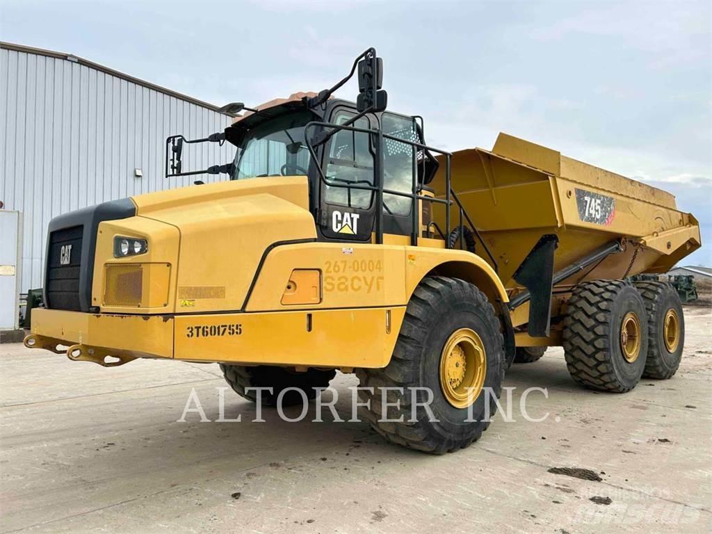 CAT 745 Transportoare articulate