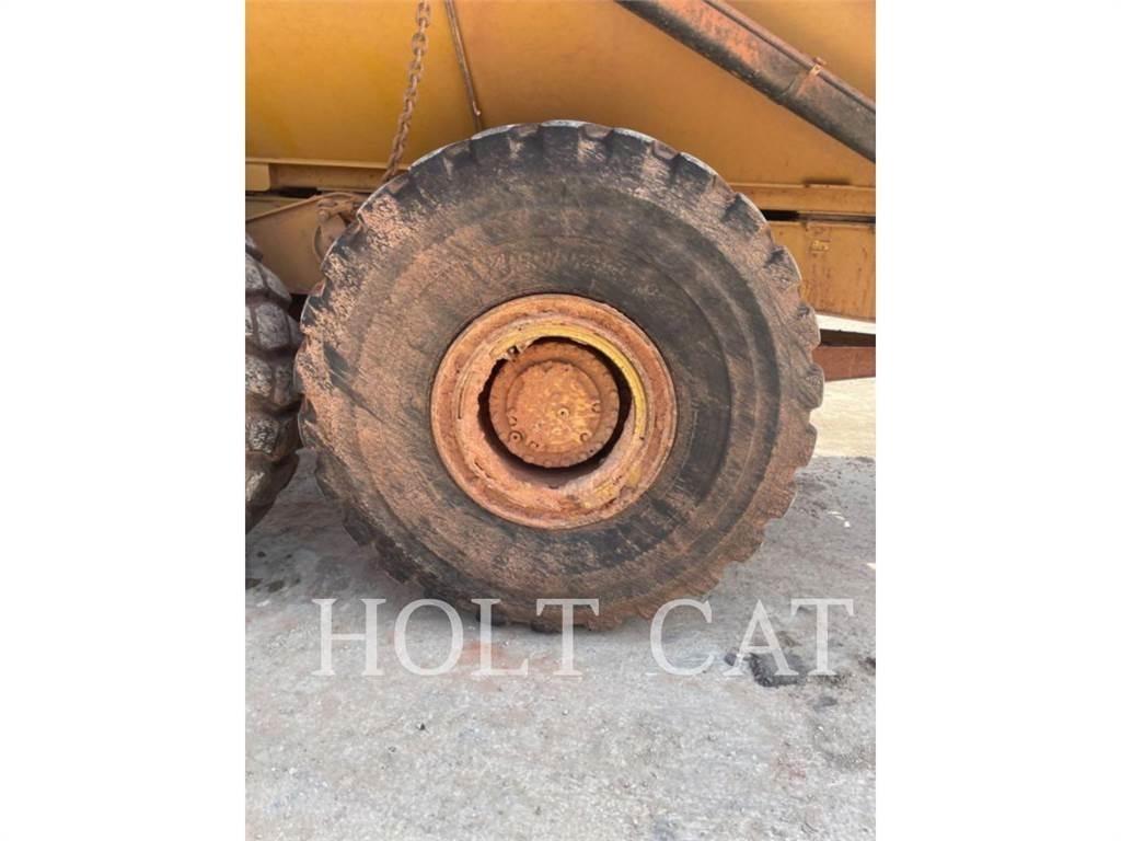 CAT 745 Transportoare articulate