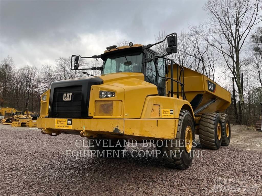 CAT 745 Transportoare articulate