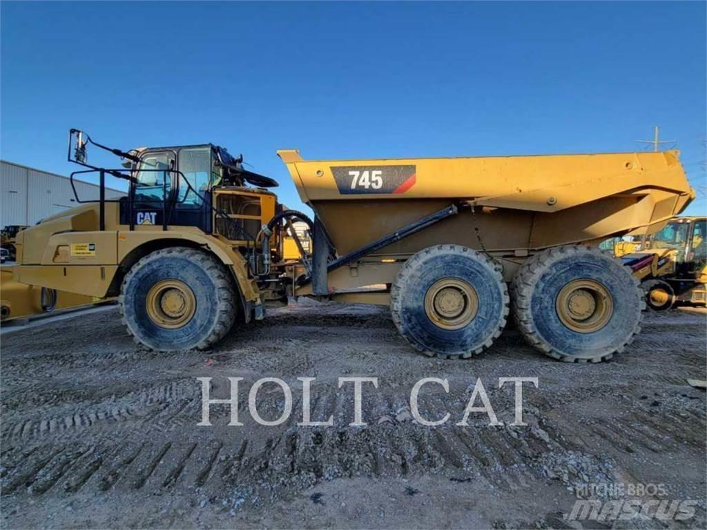 CAT 745 Transportoare articulate