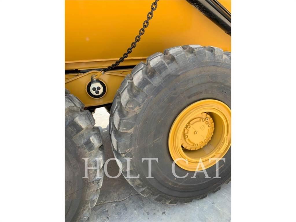 CAT 745 Transportoare articulate
