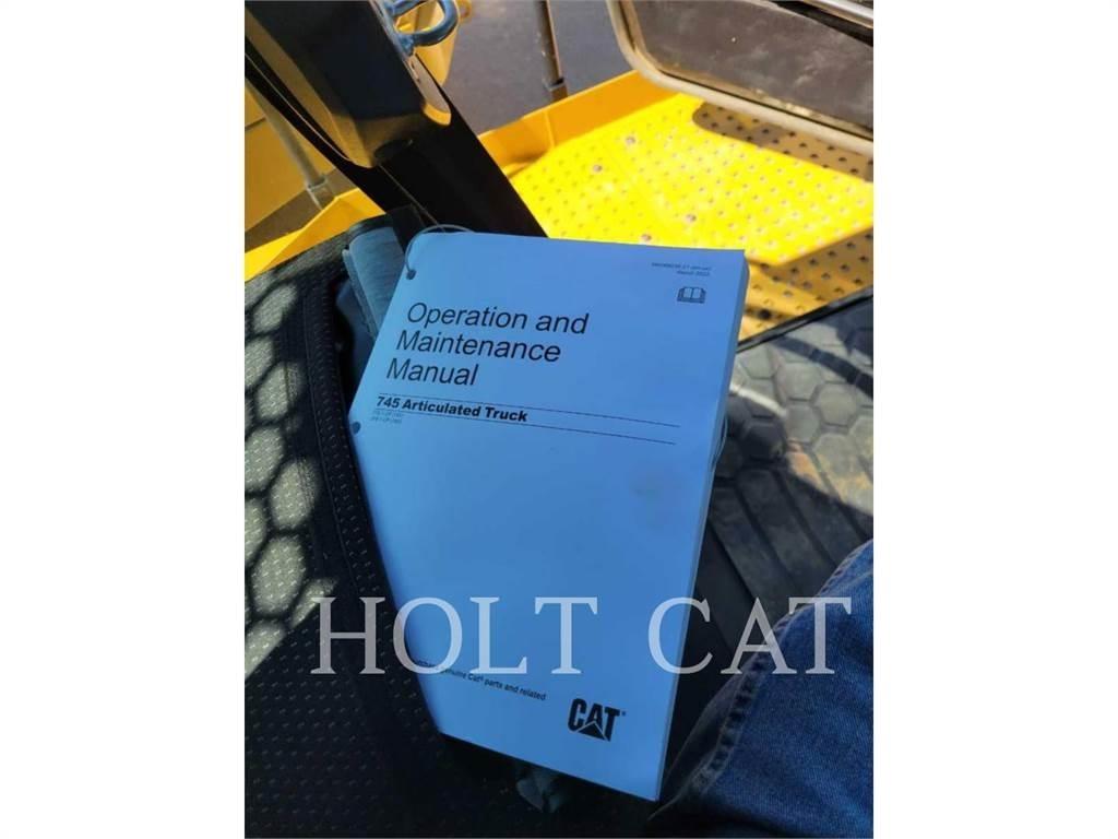 CAT 745 Transportoare articulate