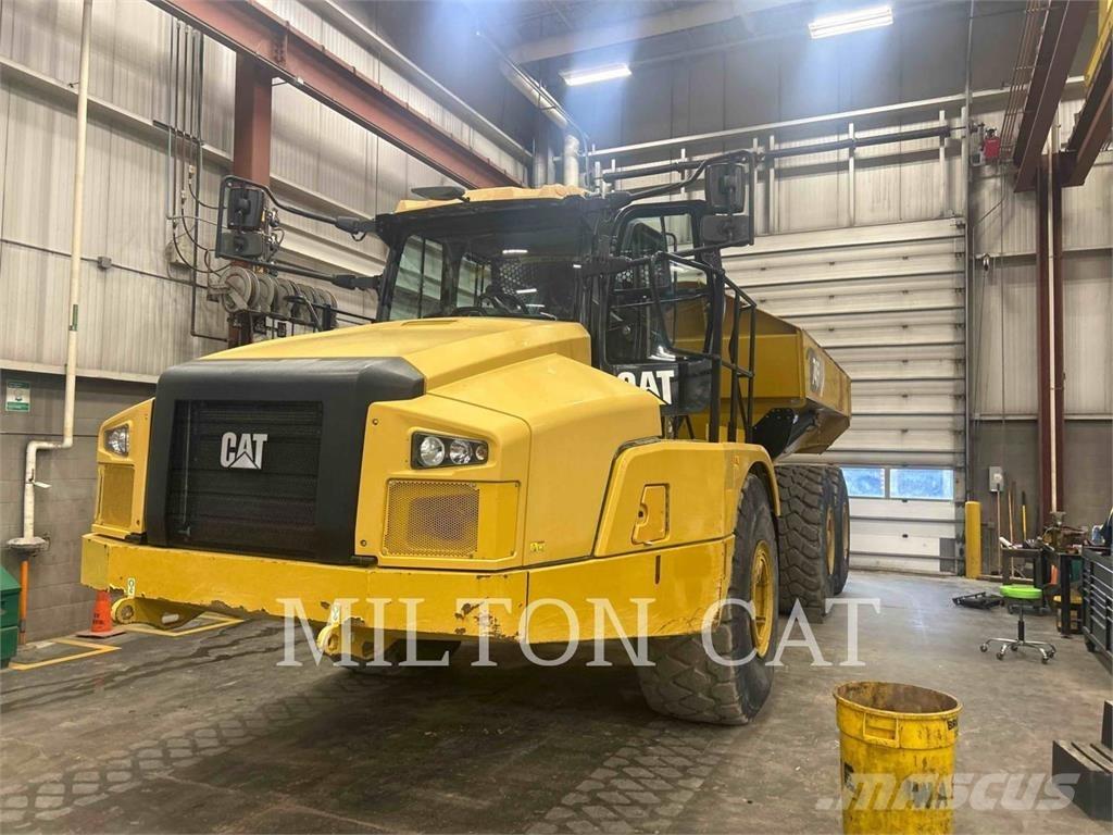CAT 745 Transportoare articulate