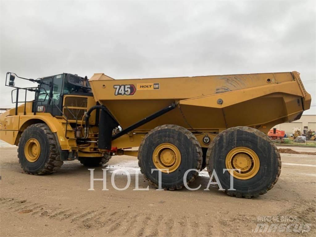 CAT 745 Transportoare articulate