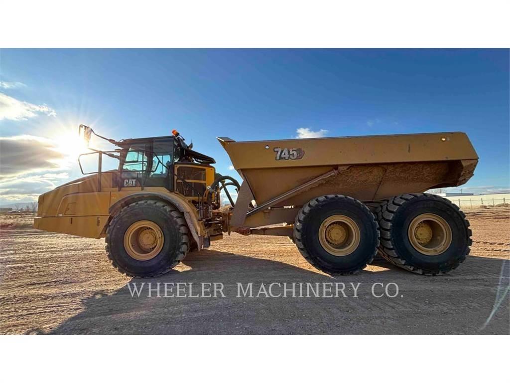 CAT 745 Transportoare articulate