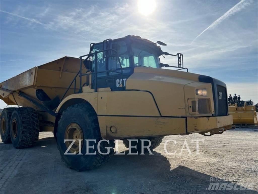 CAT 745 Transportoare articulate
