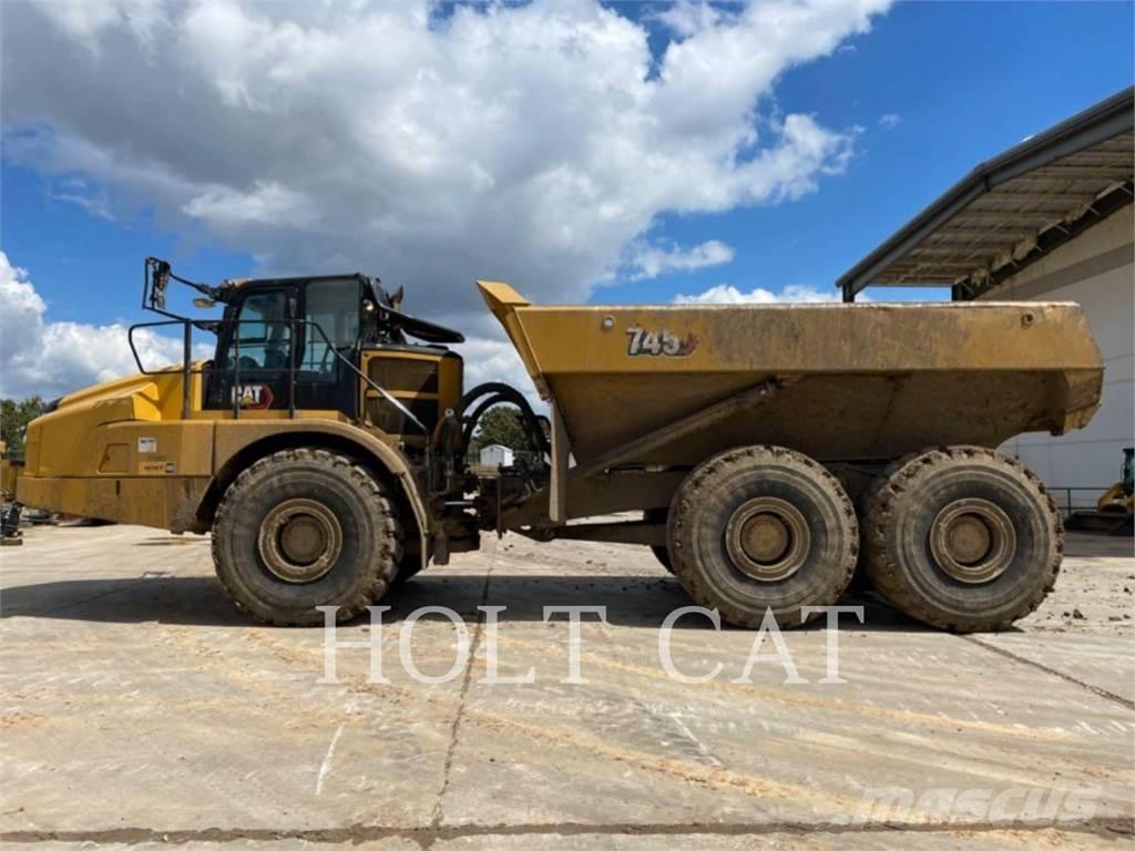 CAT 745 Transportoare articulate