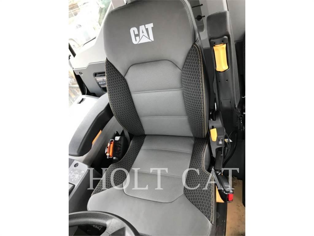 CAT 745 Transportoare articulate