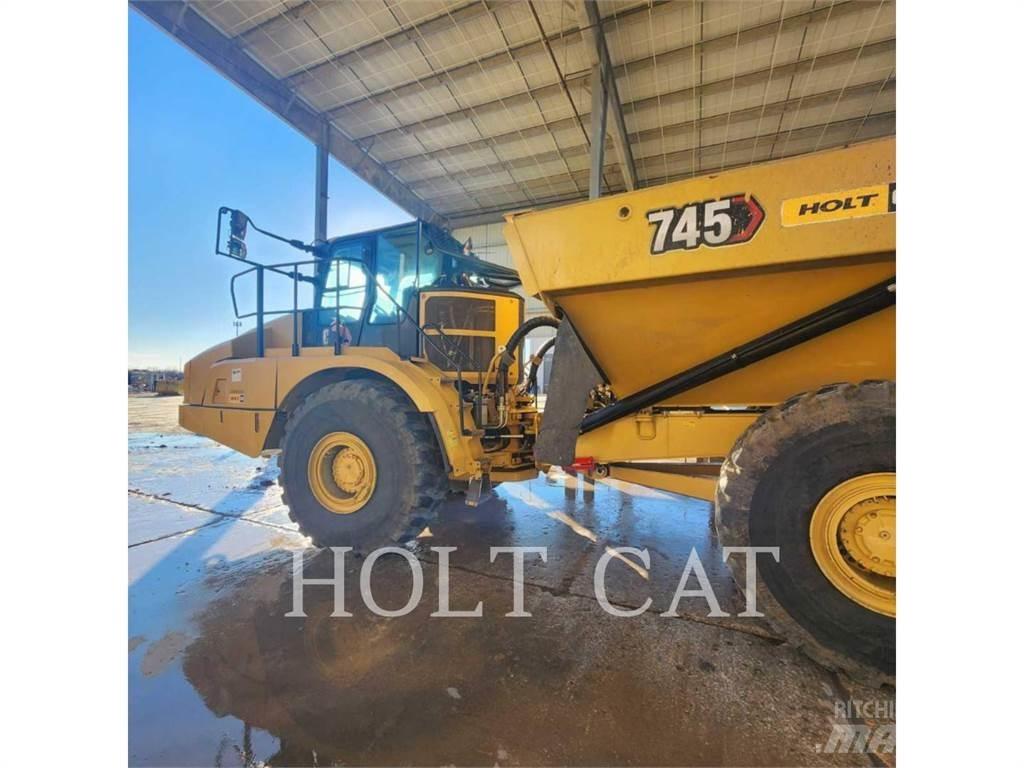 CAT 745 Transportoare articulate
