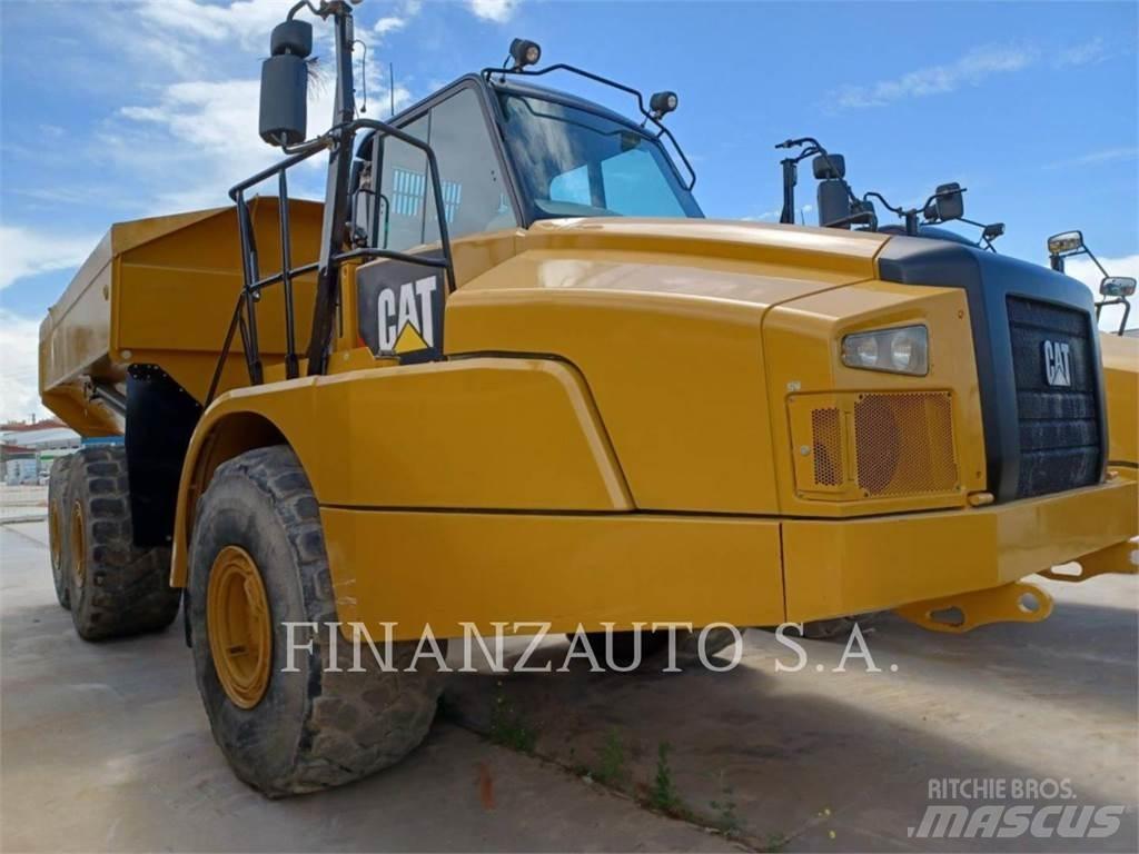 CAT 745 Transportoare articulate