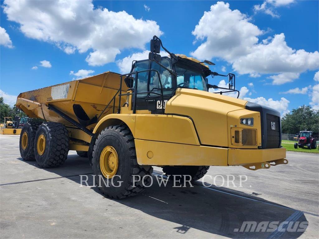 CAT 745 Transportoare articulate