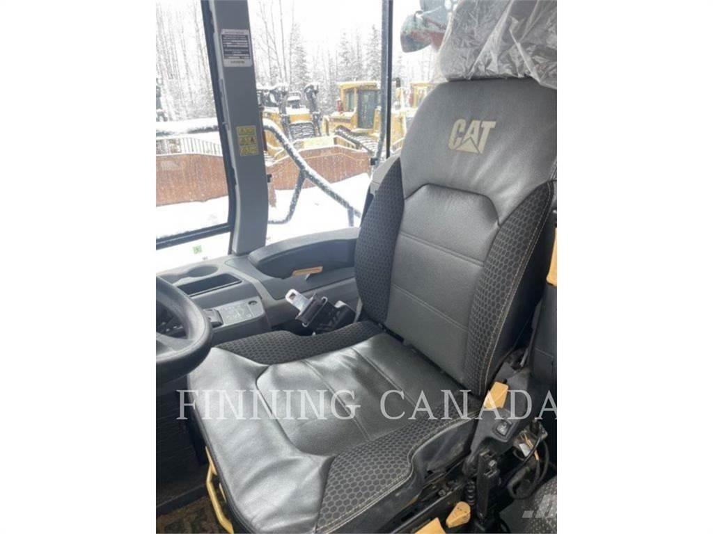 CAT 745 Transportoare articulate