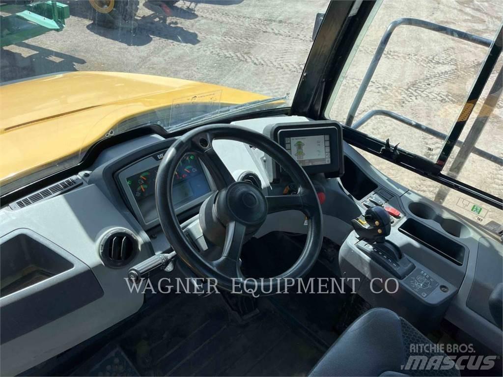 CAT 745 Transportoare articulate
