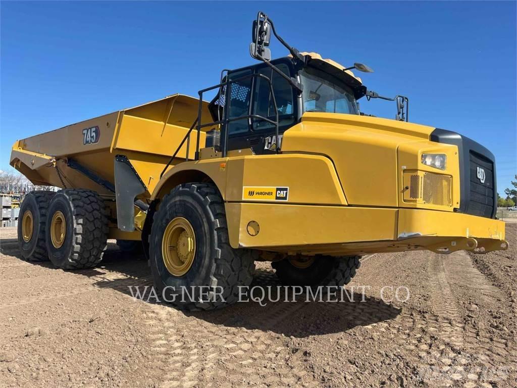 CAT 745 Transportoare articulate