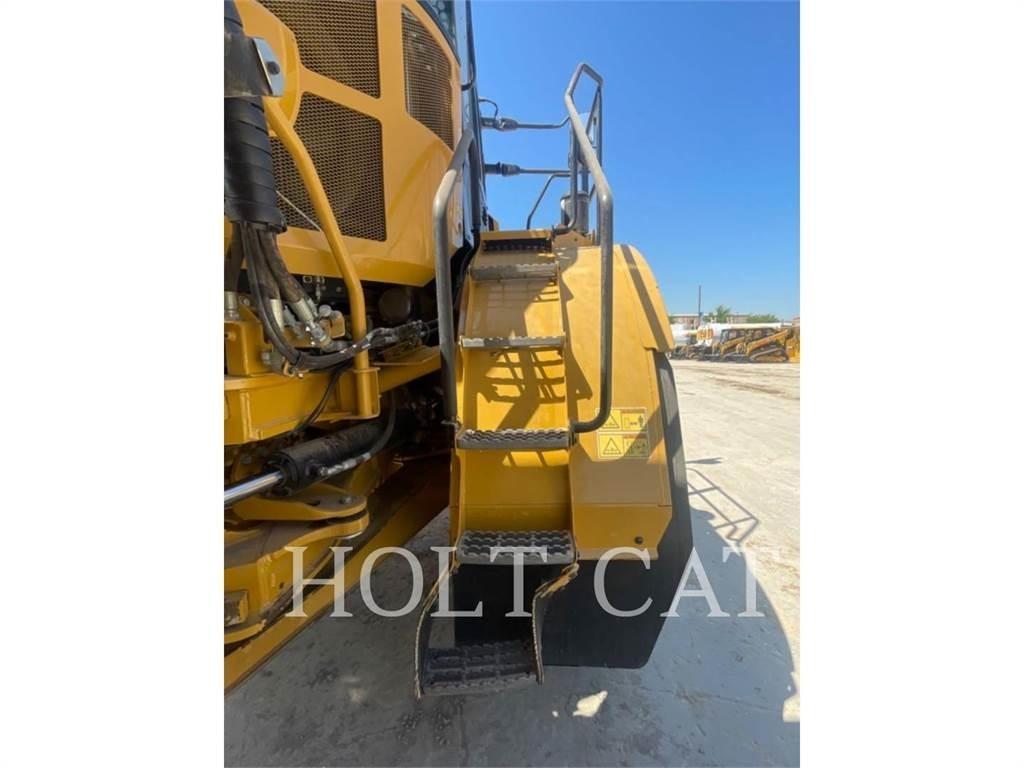 CAT 745 Transportoare articulate