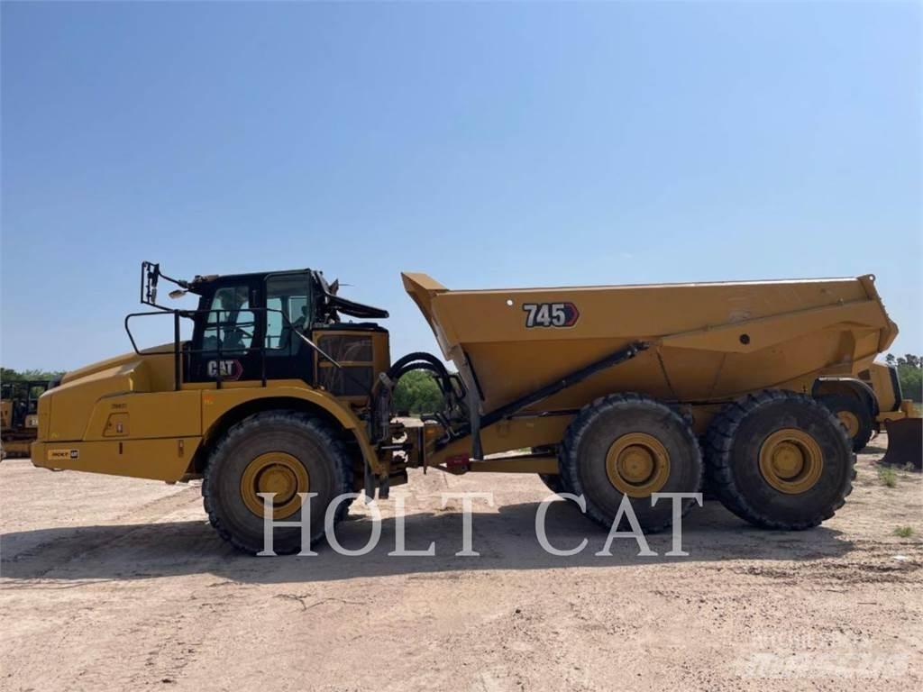 CAT 745 Transportoare articulate