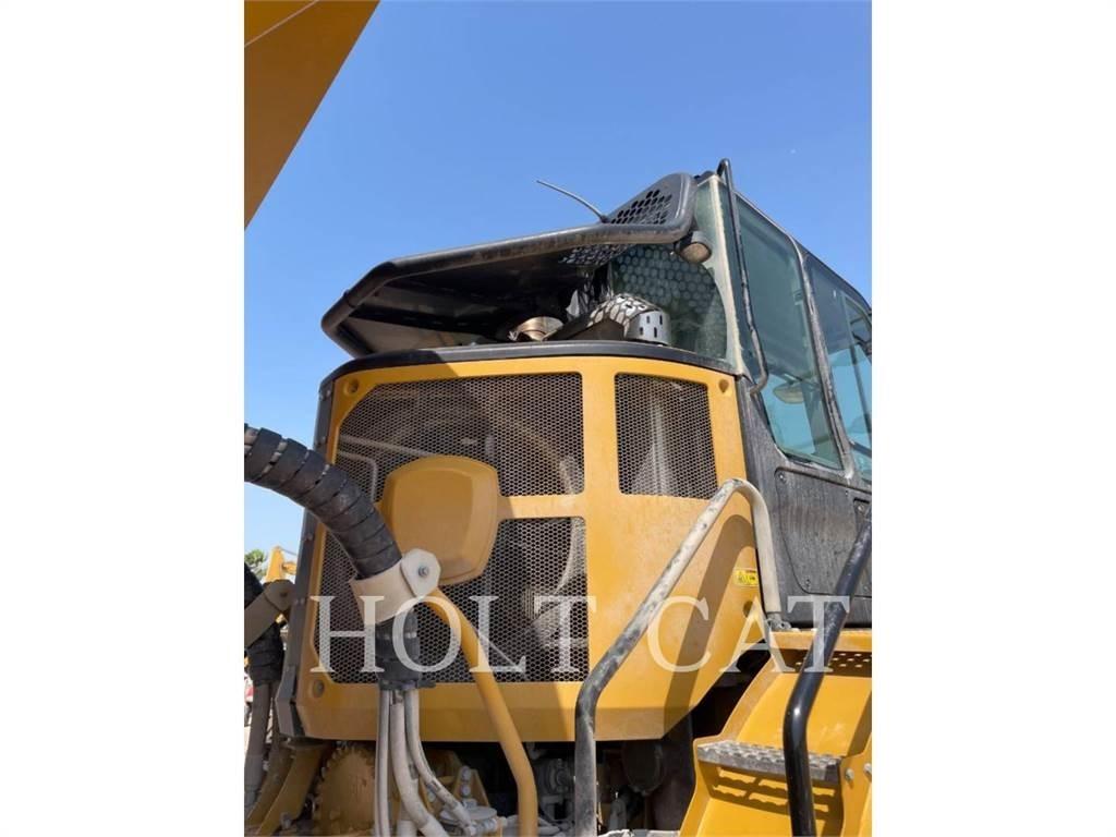 CAT 745 Transportoare articulate