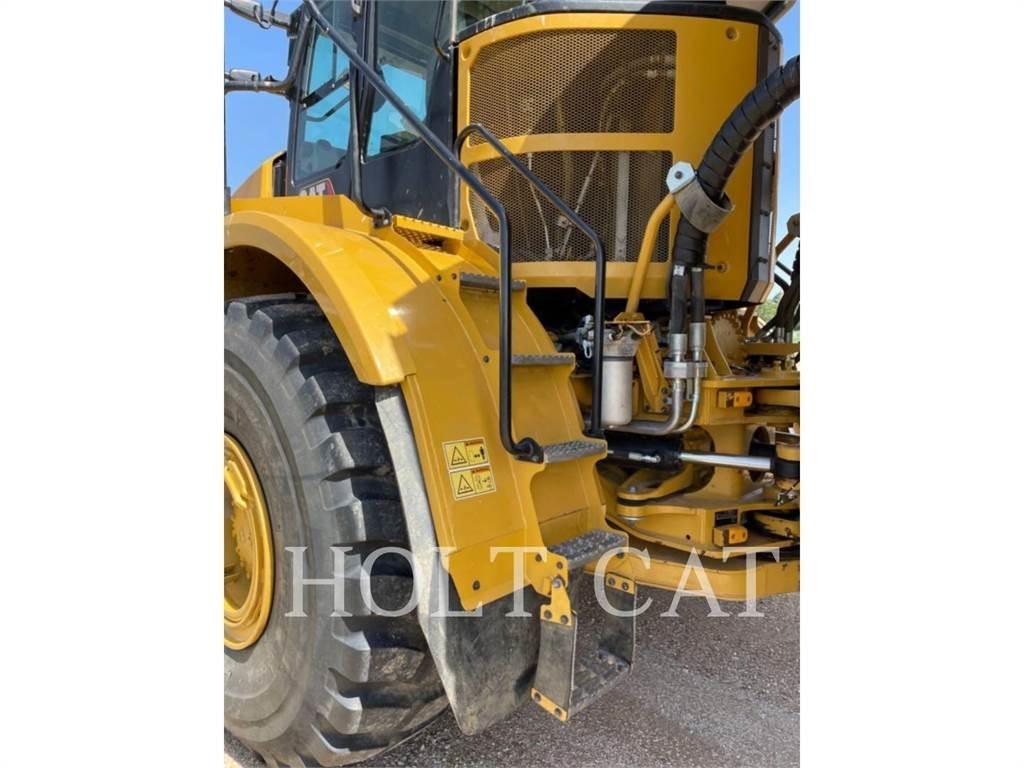 CAT 745 Transportoare articulate