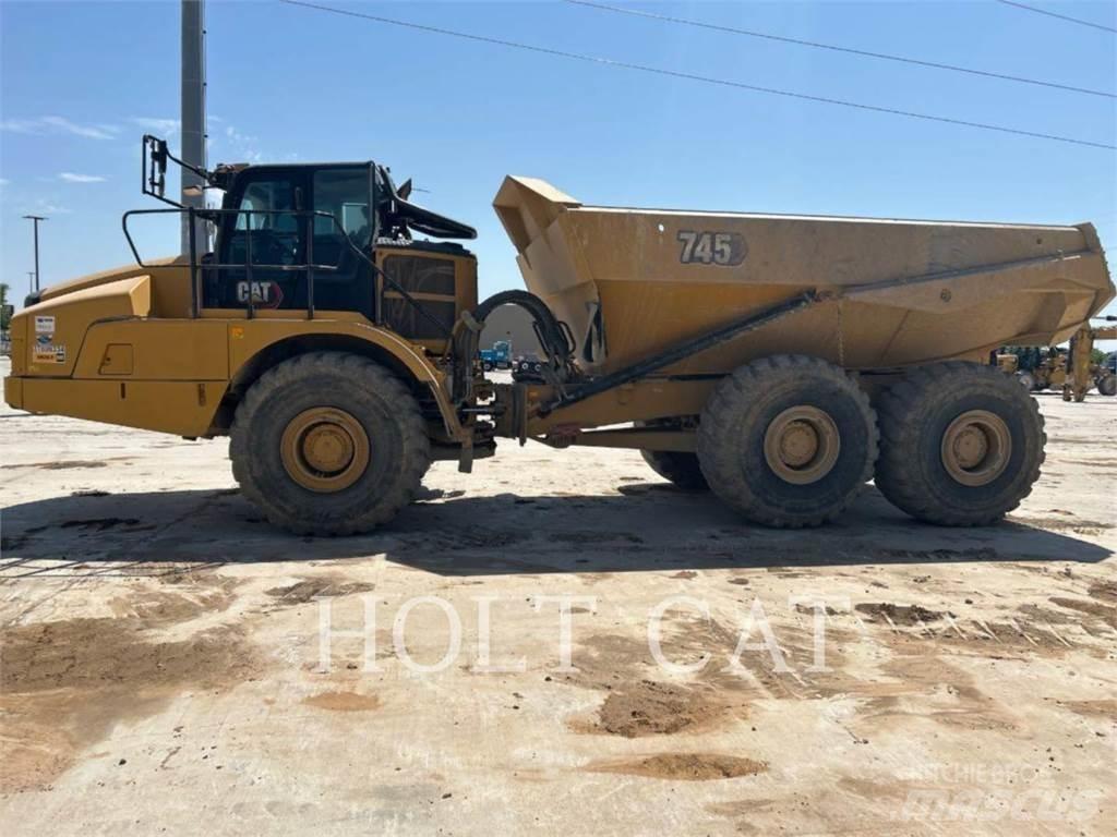CAT 745 Transportoare articulate
