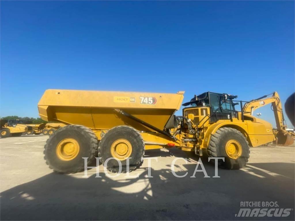 CAT 745 Transportoare articulate