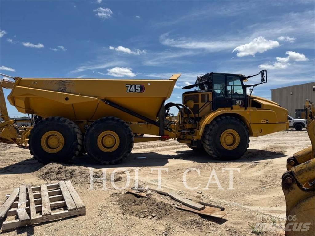 CAT 745 Transportoare articulate